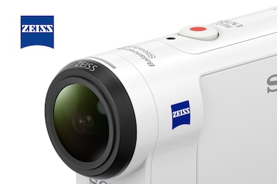 ZEISS® Tessar™ lens