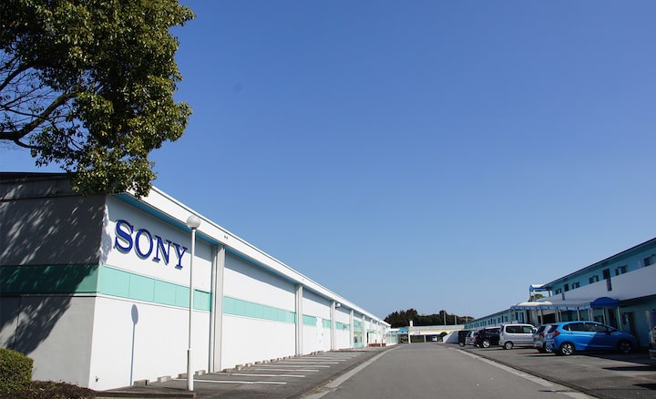 Image of the outside of a Sony building.